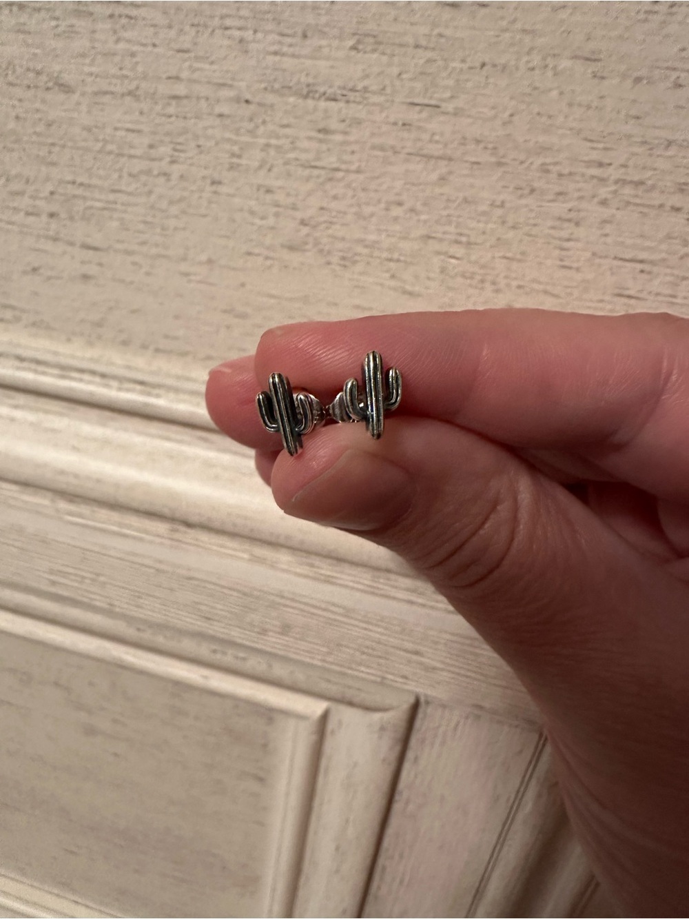James Avery RETIRED Sterling Silver Cactus Earrings - Picture 3 of 4